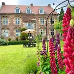 Ruswarp Hall - Whitby (Adults Only)