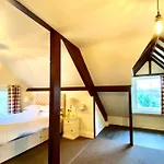 Ruswarp Hall - Whitby (Adults Only)