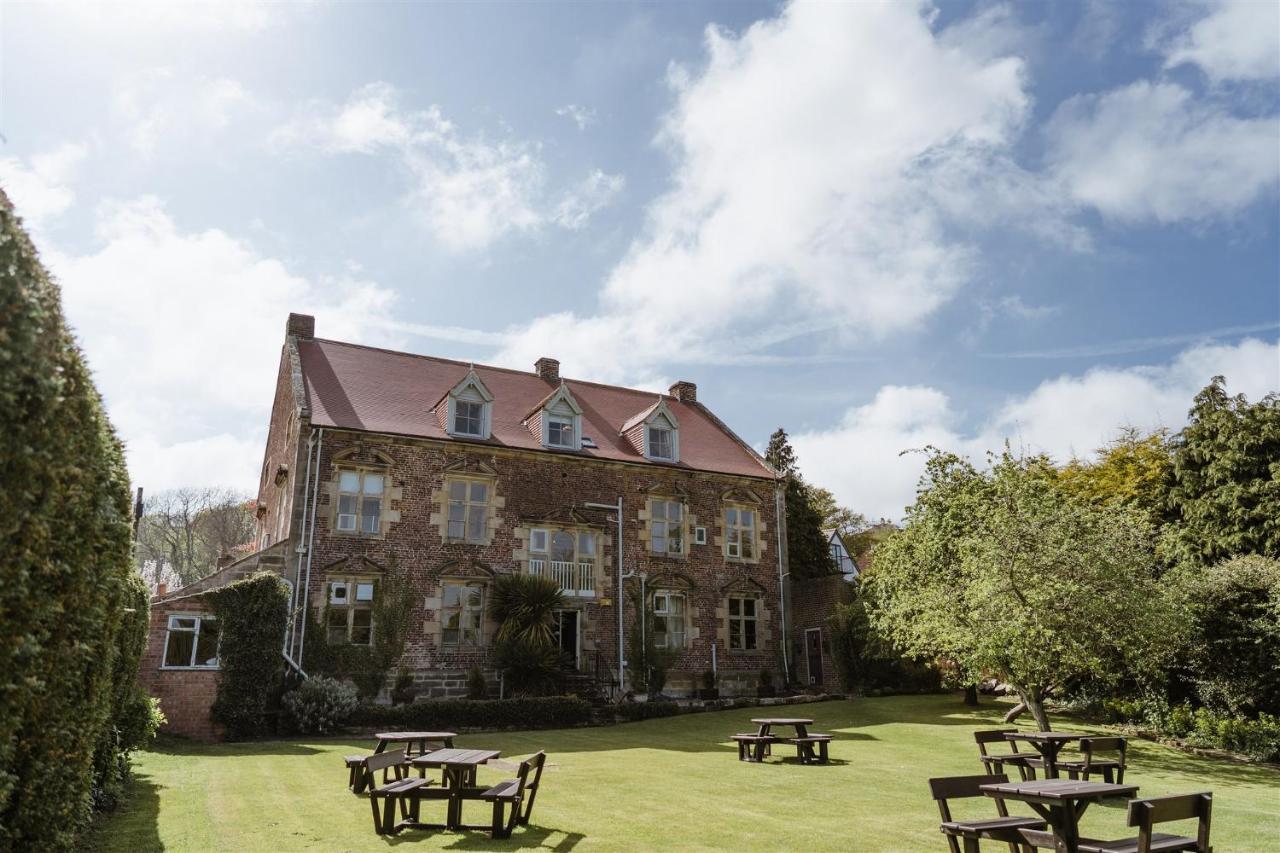 Guest house Ruswarp Hall - (adults Only)